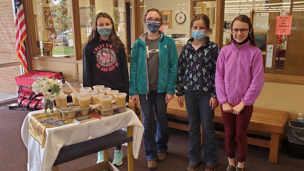 VMS 5th Grade Student Council delivering goodies to teachers/staff members for Teacher Appreciation Week!
